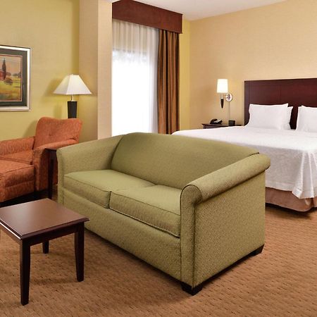 Hampton Inn Staunton Exterior foto
