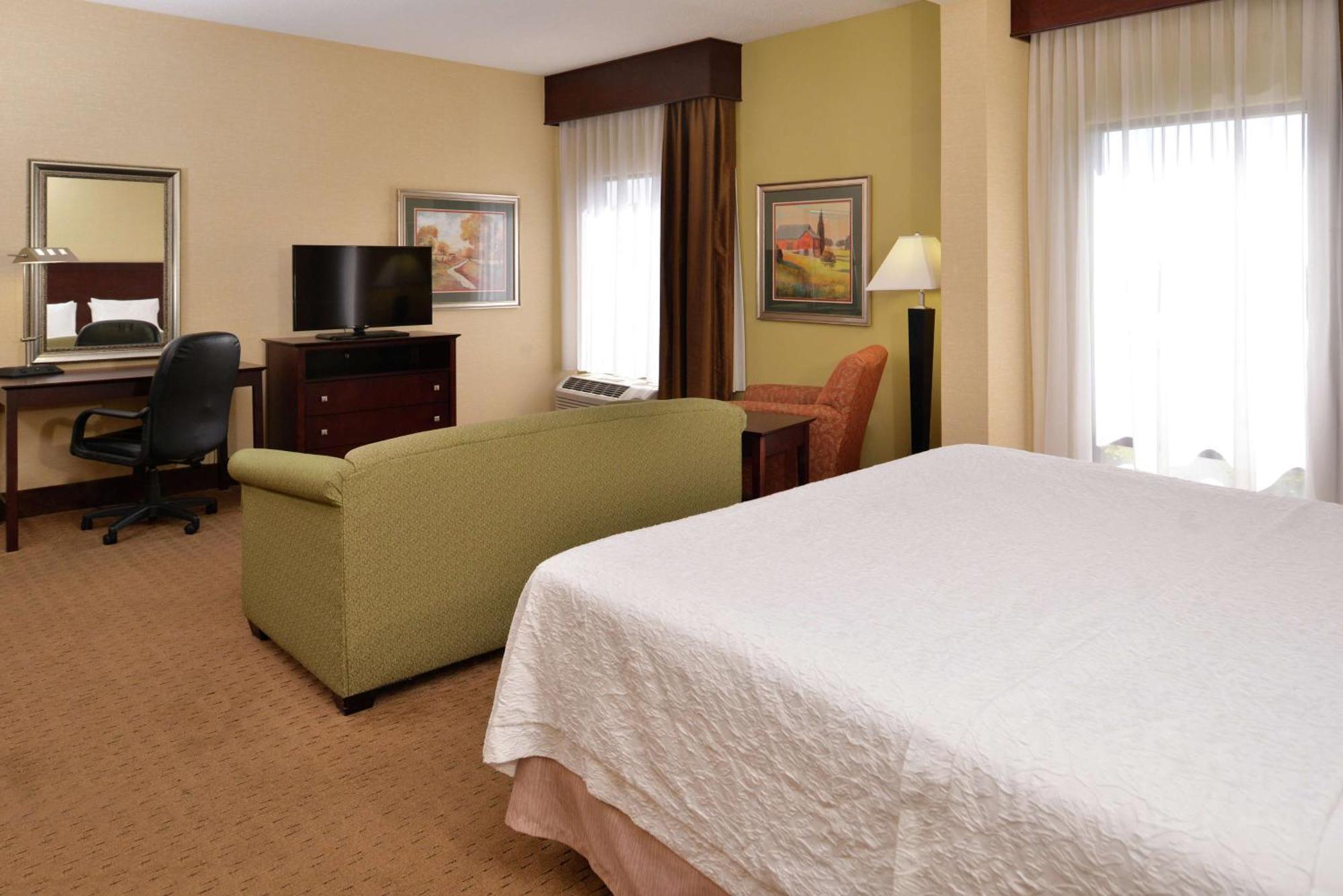 Hampton Inn Staunton Exterior foto